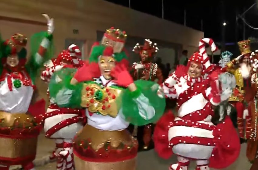  Abertura de Natal: personagens natalinos 'invadem' ruas de Marechal Deodoro
